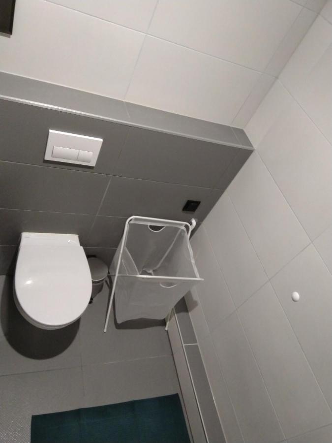 Ferienwohnung Apartament Zielona Wierzba Blisko Sky Tower Breslau Exterior foto